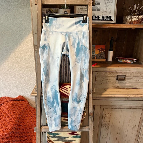Nike Pants - Nike women’s epic luxe 7/8 running leggings size small